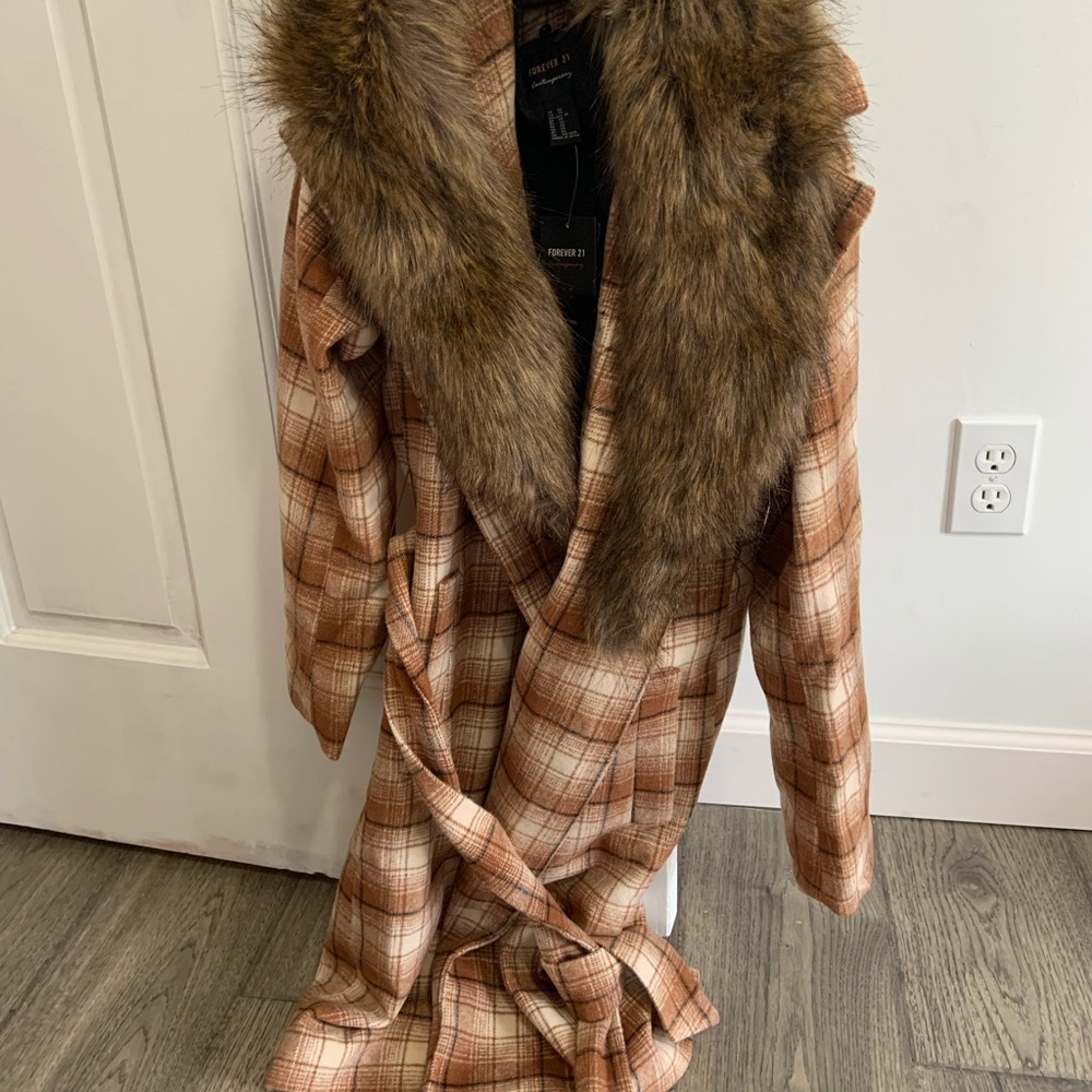 Super classy and casual at the same time .